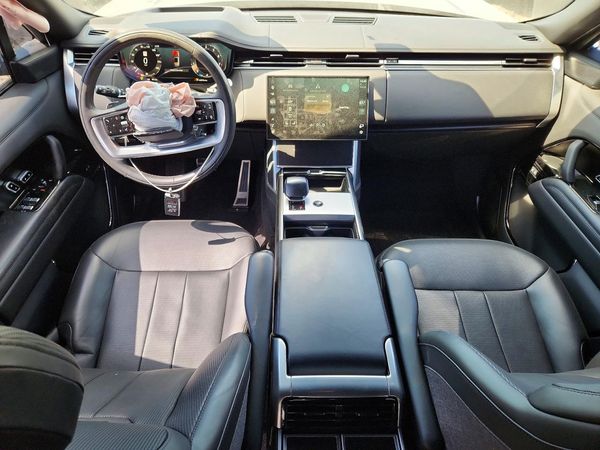 2025 LAND ROVER RANGE ROVER SV