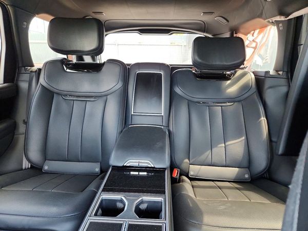 2025 LAND ROVER RANGE ROVER SV