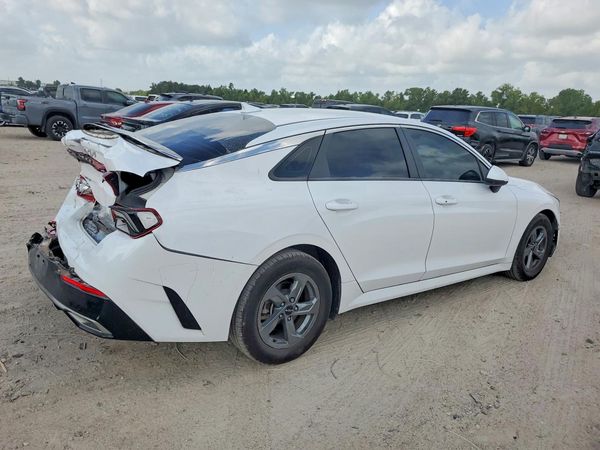 2022 KIA K5