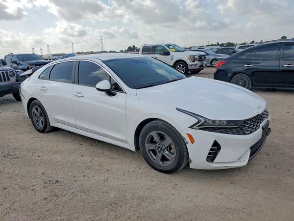 2022 KIA K5