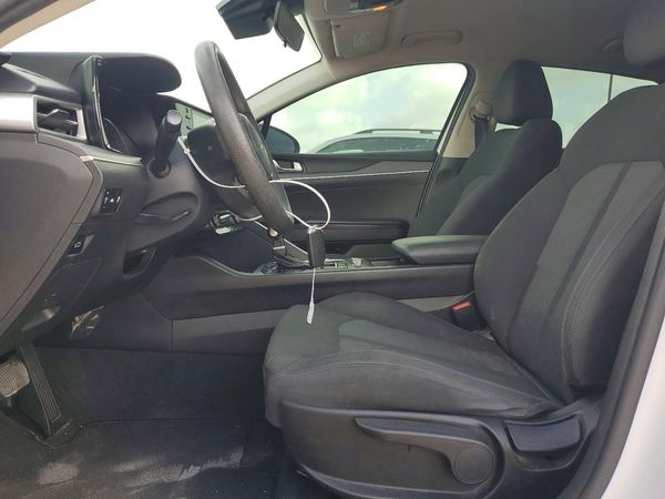 2022 KIA K5