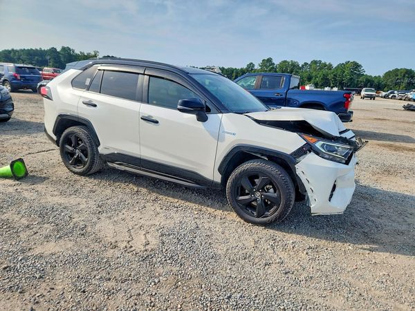 2020 TOYOTA RAV4 XSE HV