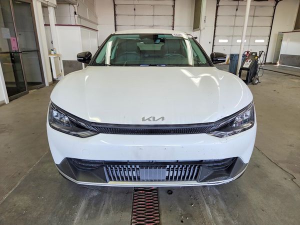 2024 KIA EV6