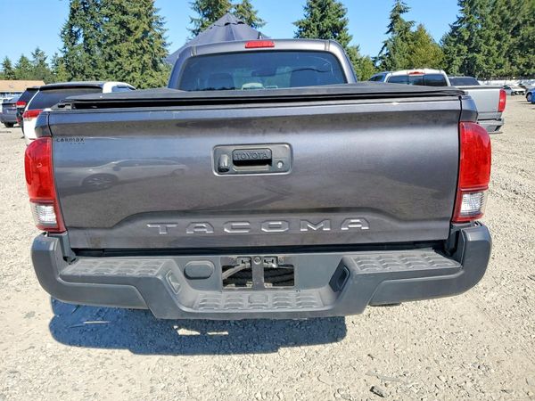 2022 TOYOTA TACOMA SR5