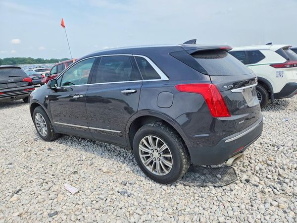 2017 CADILLAC XT5