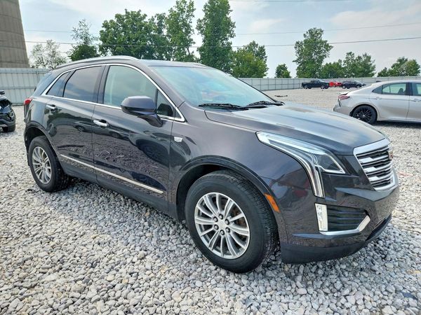 2017 CADILLAC XT5