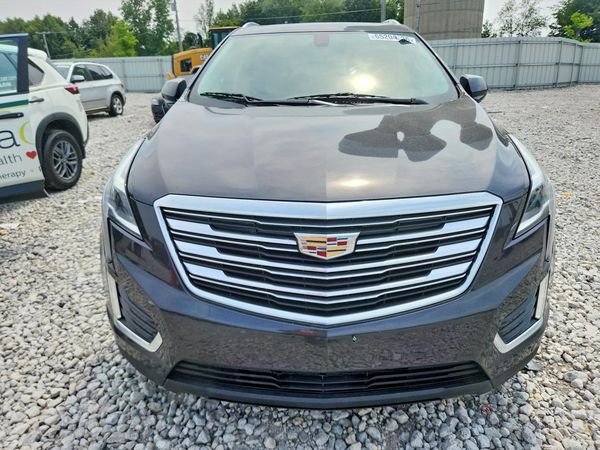 2017 CADILLAC XT5