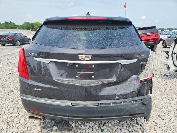 2017 CADILLAC XT5