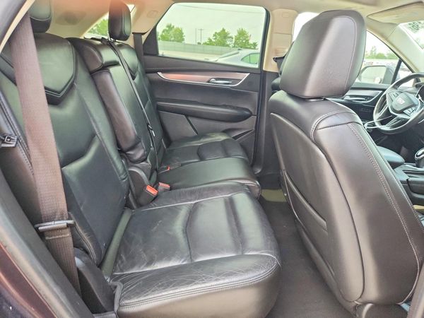2017 CADILLAC XT5