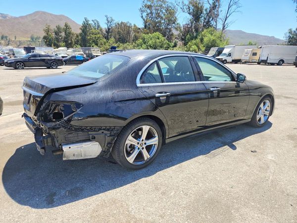 2018 MERCEDES-BENZ E E300