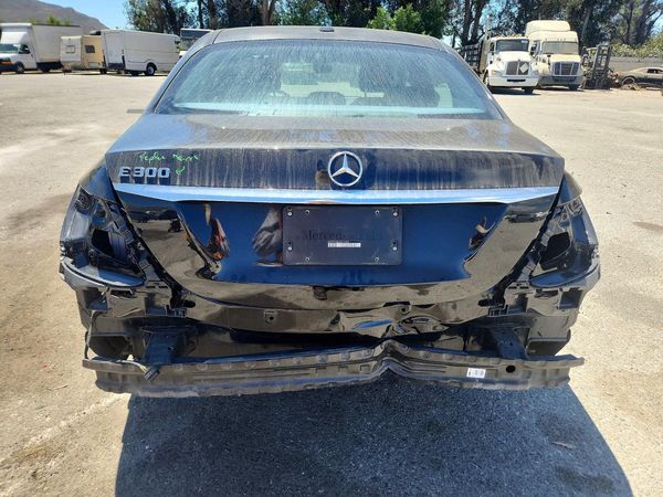 2018 MERCEDES-BENZ E E300