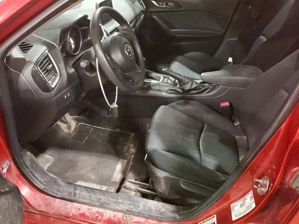 2015 MAZDA 3