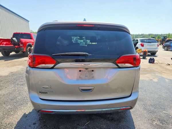 2017 CHRYSLER PACIFICA Touring L Plus