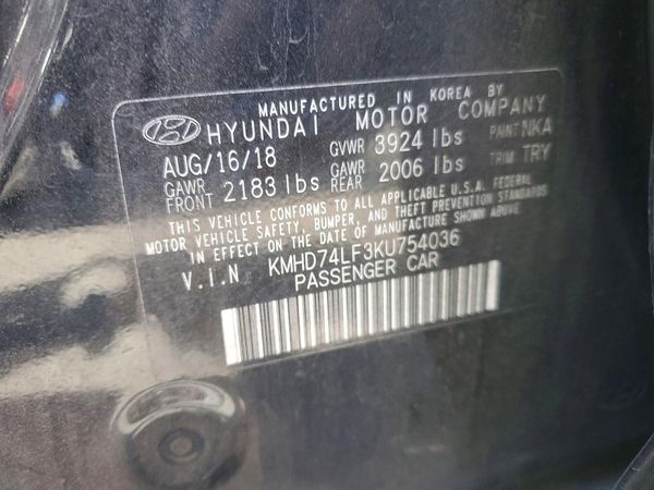 2019 HYUNDAI ELANTRA SE