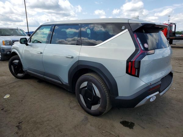 2024 KIA EV9 Light