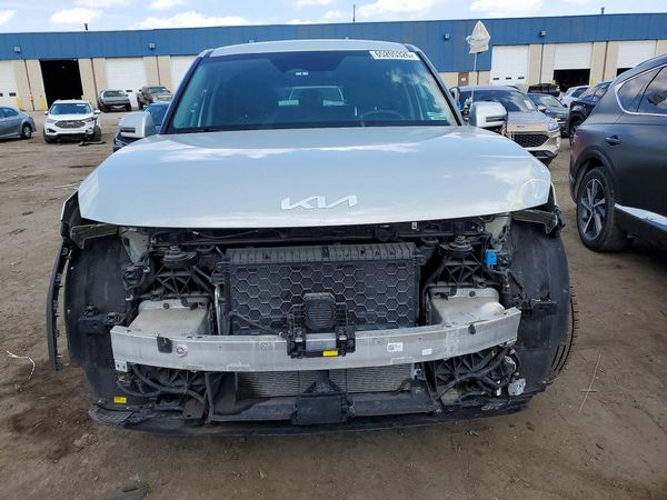2024 KIA EV9 Light