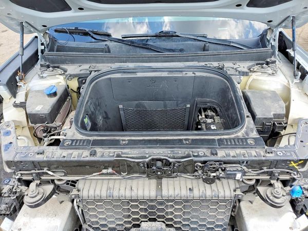 2024 KIA EV9 Light