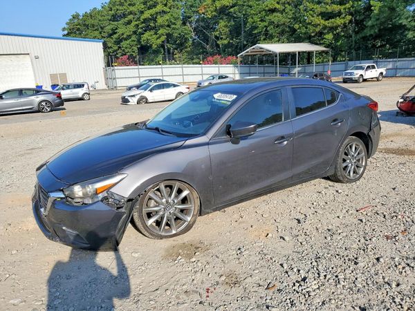 2018 MAZDA 3