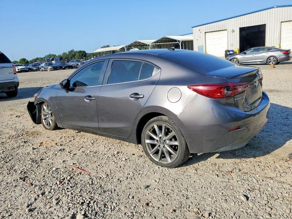 2018 MAZDA 3 Touring
