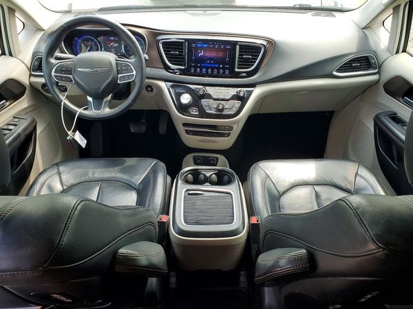 2017 CHRYSLER PACIFICA Touring L Plus