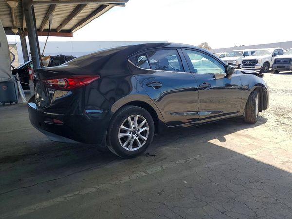 2015 MAZDA 3 Touring/GS
