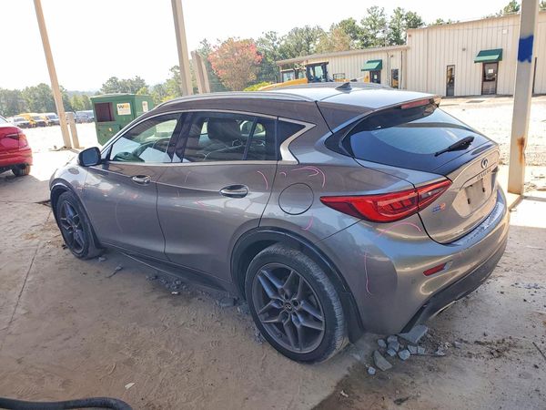 2017 INFINITI QX30