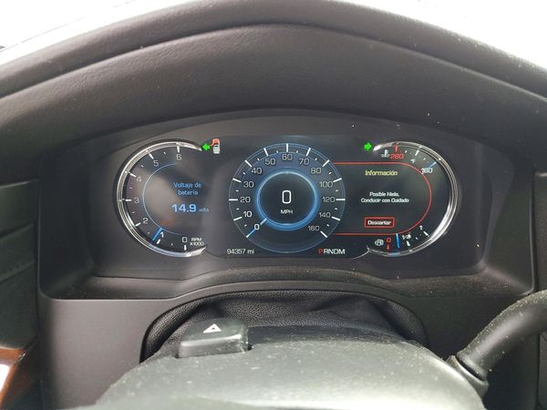 2016 CADILLAC ESCALADE Luxury