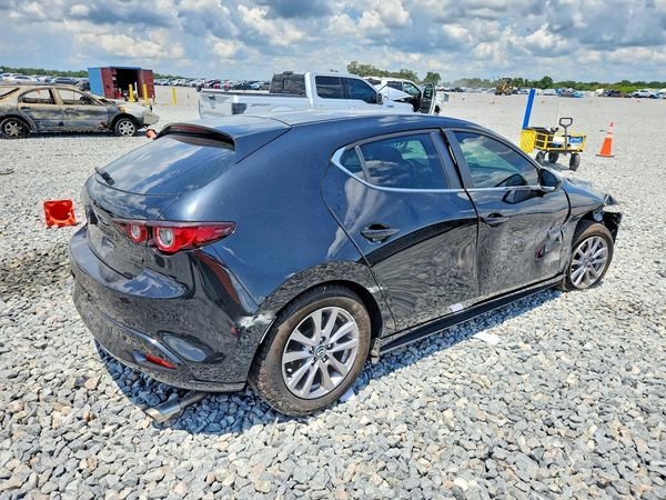 2022 MAZDA 3 Mazda3
