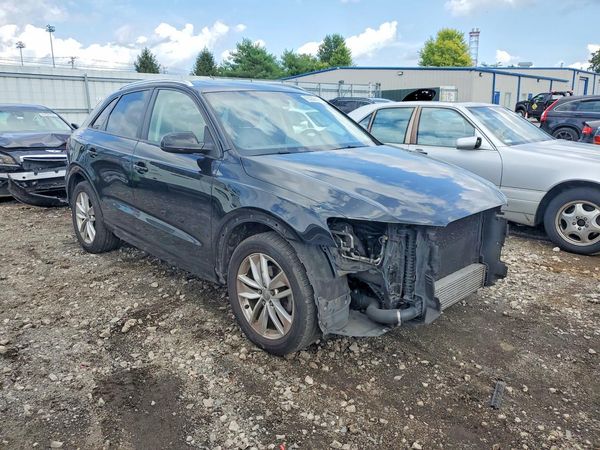 2017 AUDI Q3