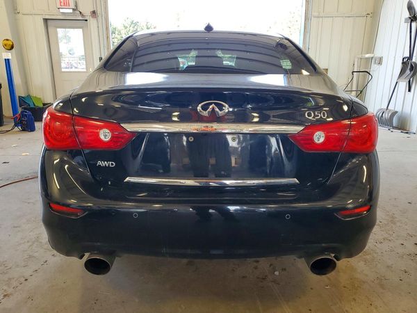 2015 INFINITI Q50