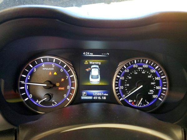 2015 INFINITI Q50