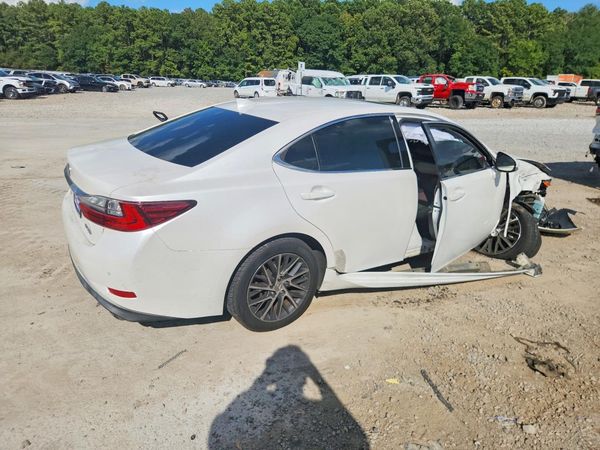 2016 LEXUS ES