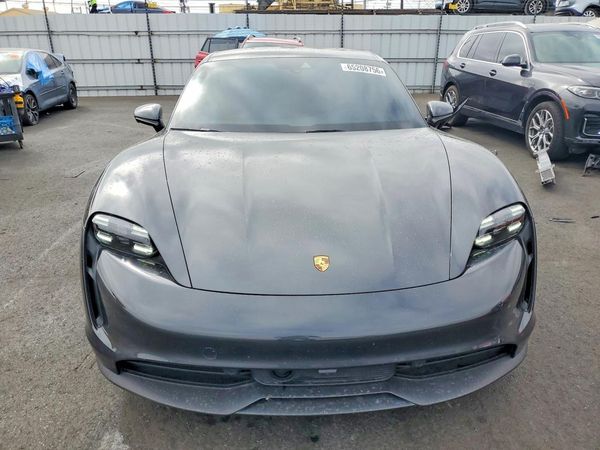 2024 PORSCHE TAYCAN