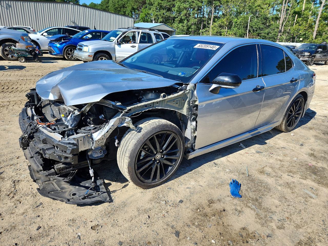 2022 TOYOTA CAMRY XSE