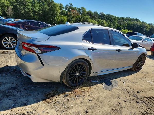 2022 TOYOTA CAMRY XSE