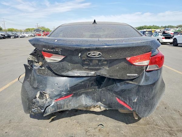 2013 HYUNDAI ELANTRA