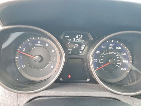 2013 HYUNDAI ELANTRA