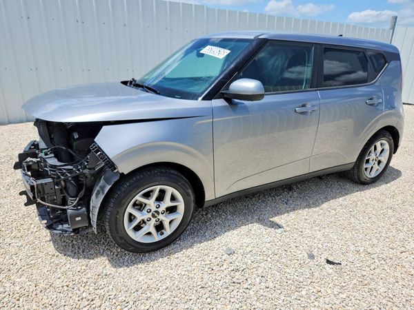 2024 KIA SOUL LX, S