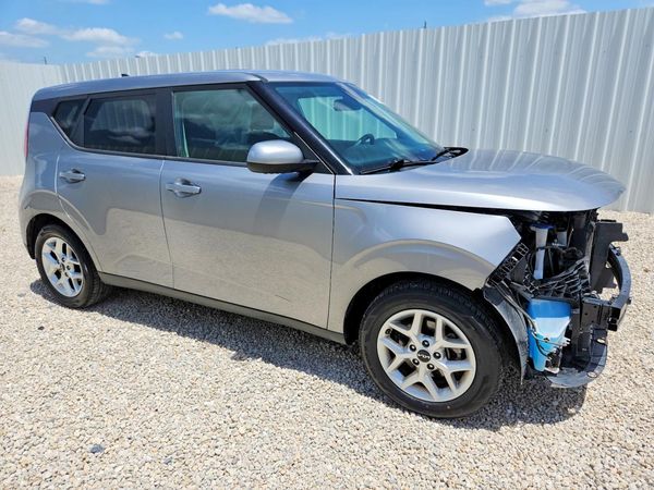 2024 KIA SOUL LX, S