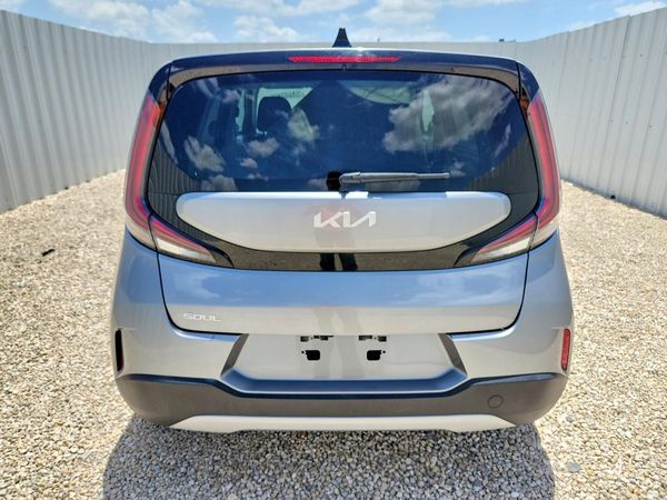 2024 KIA SOUL LX, S
