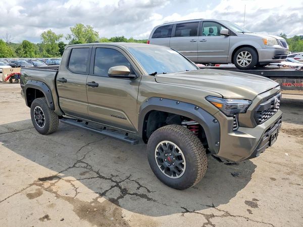 2025 TOYOTA TACOMA