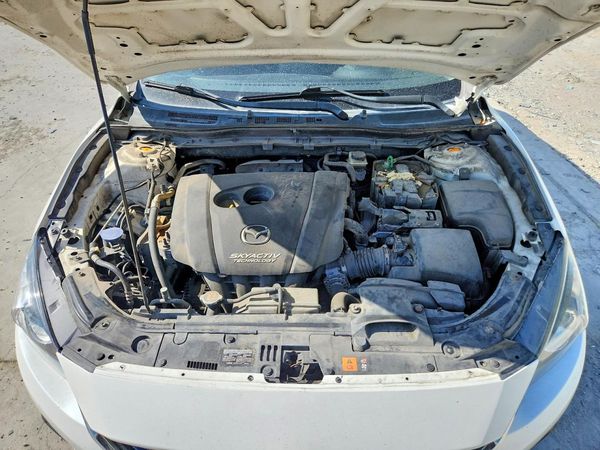 2015 MAZDA 3