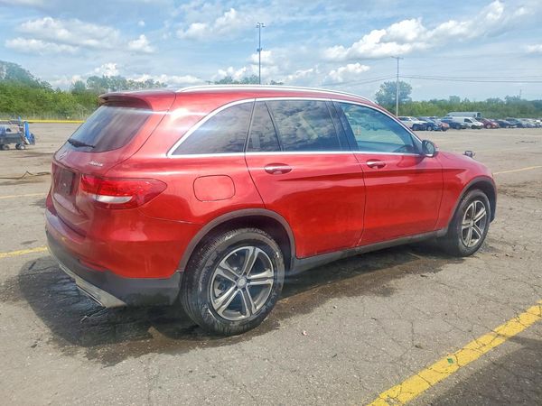 2017 MERCEDES-BENZ GLC