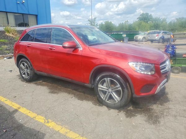 2017 MERCEDES-BENZ GLC