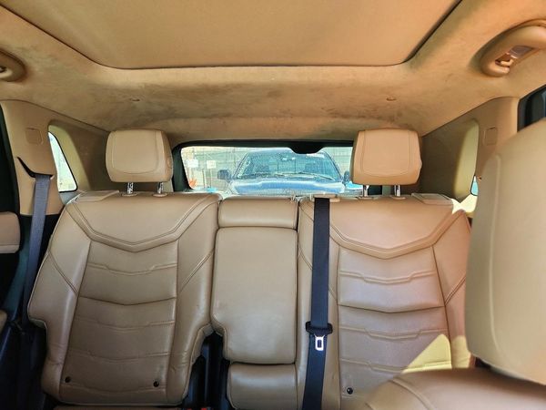 2017 CADILLAC XT5 Platinum