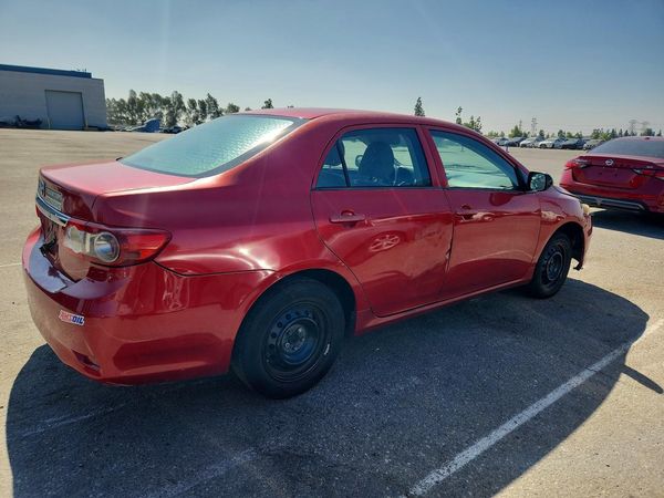2013 TOYOTA COROLLA