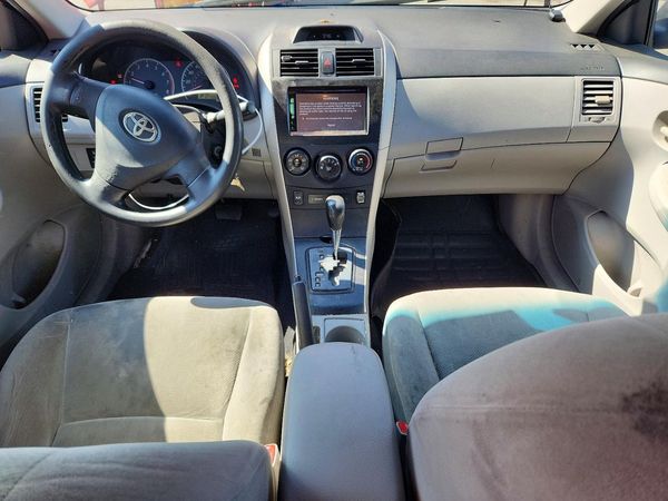 2013 TOYOTA COROLLA