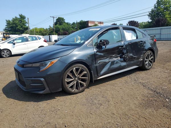 2022 TOYOTA COROLLA
