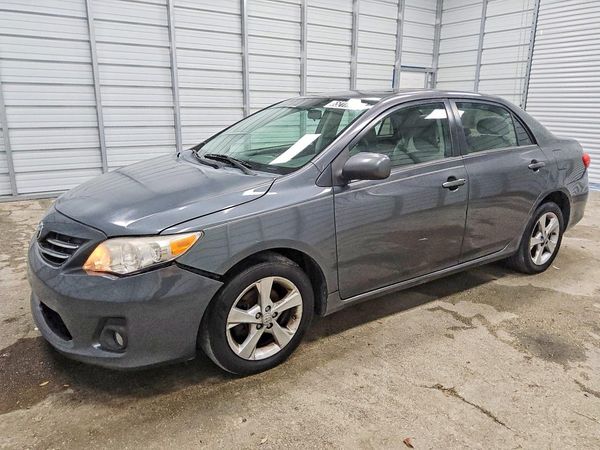 2013 TOYOTA COROLLA