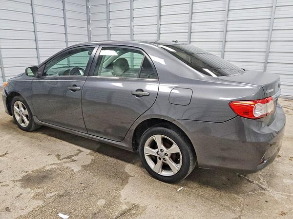 2013 TOYOTA COROLLA